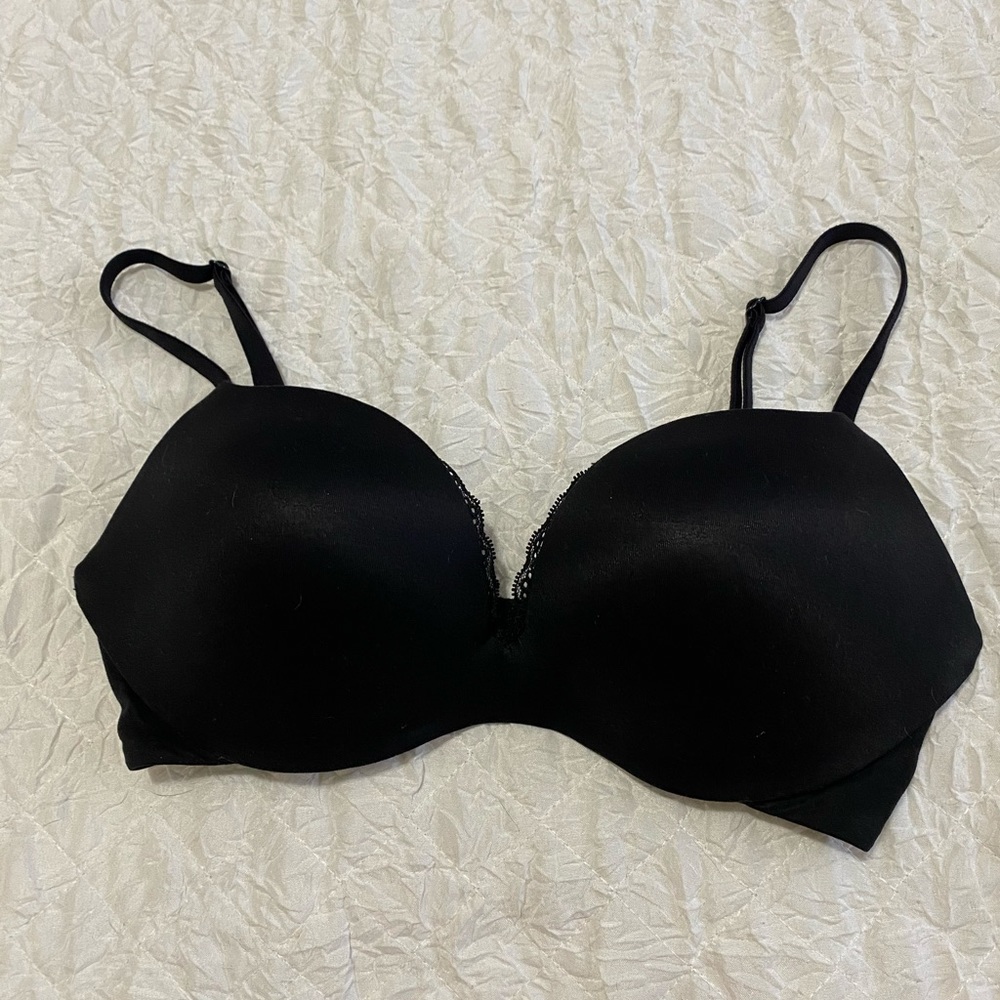 Victoria’s Secret Body by Victoria Plunge, 32D.